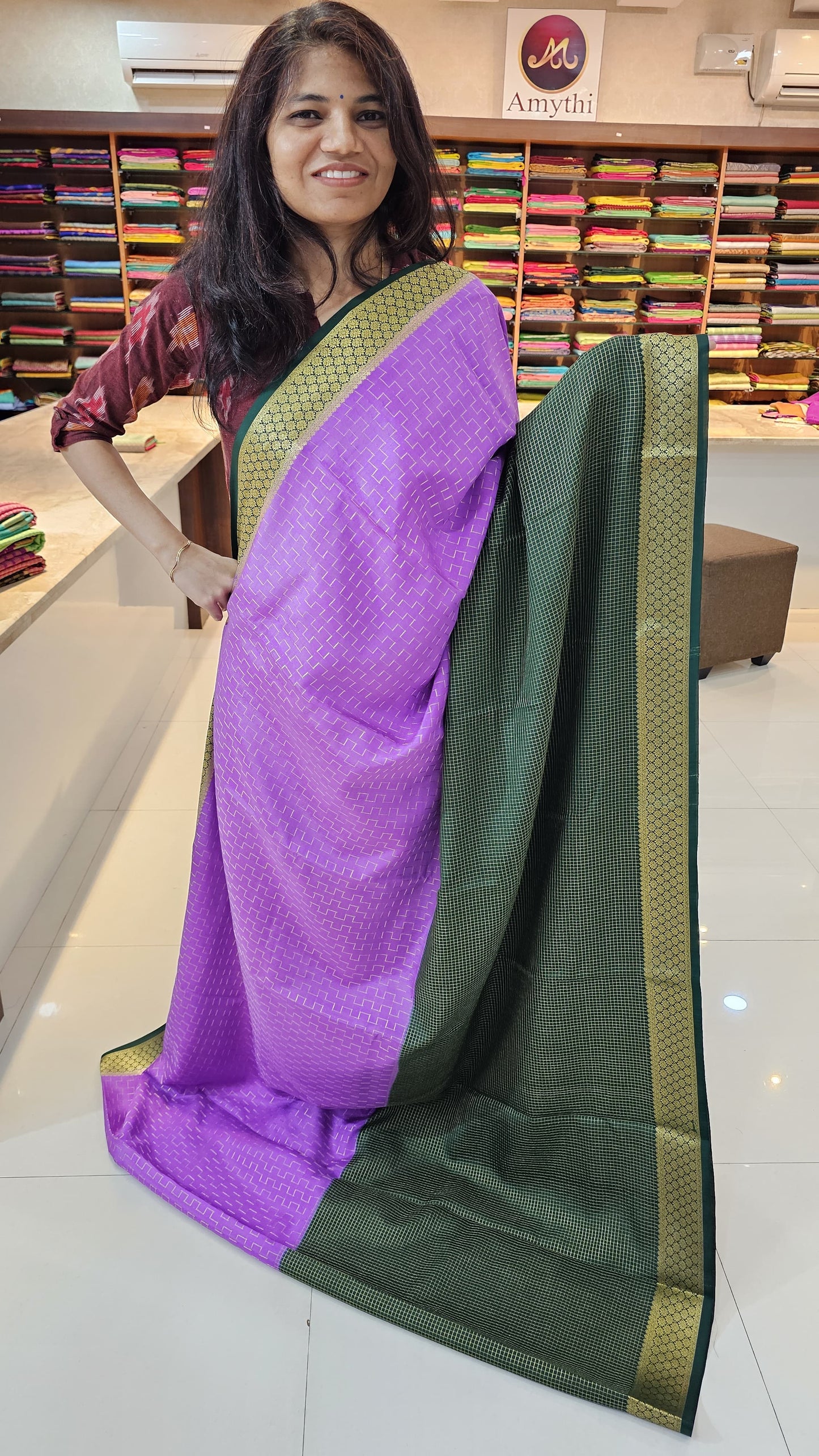 Mysore crepe silk saree with KSIC Finish in lavender with bottel green in half and half checks pattern