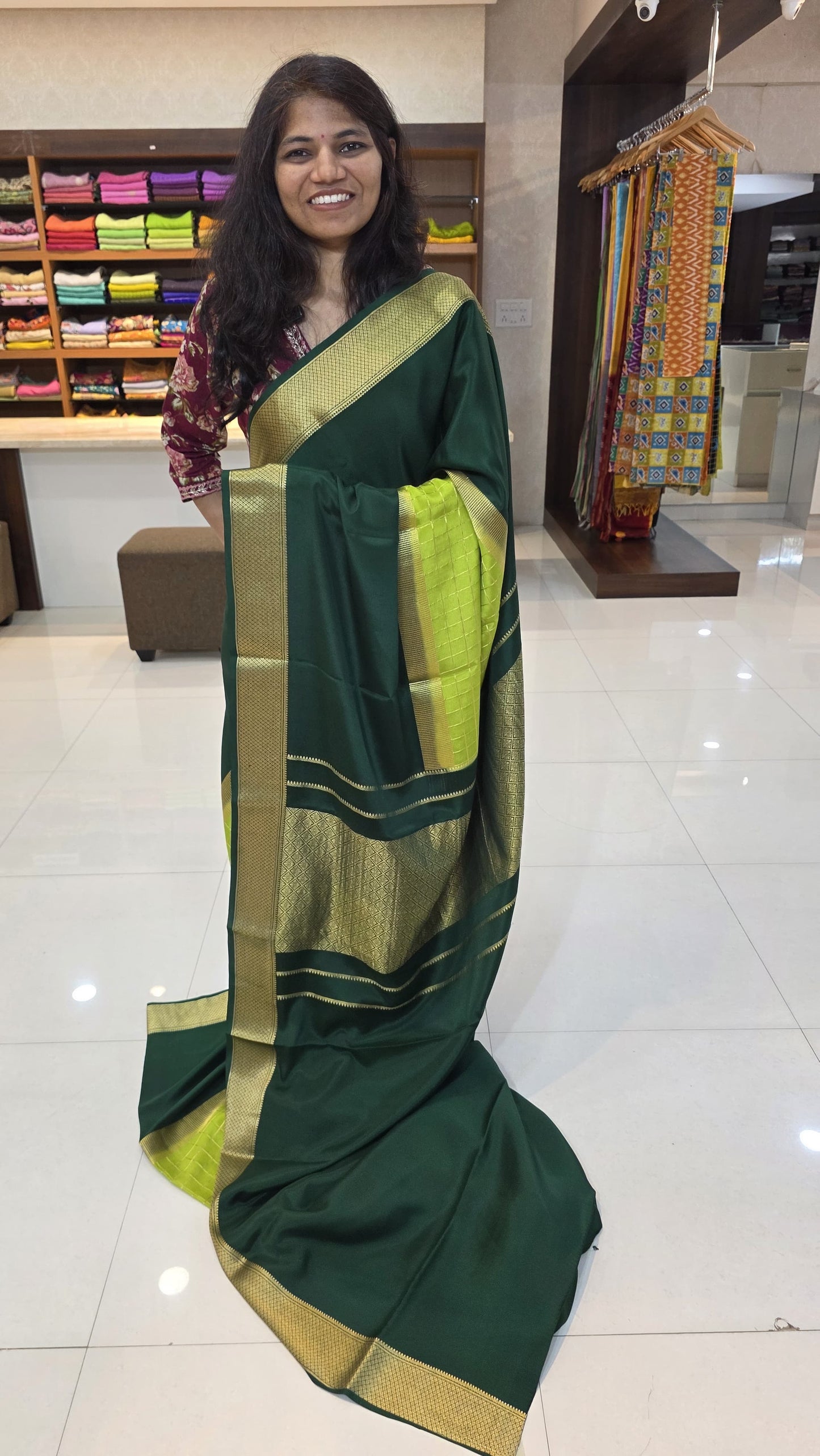 Mysore crepe silk saree with KSIC Finish in mehendi green with bottle green in middle checks pattern