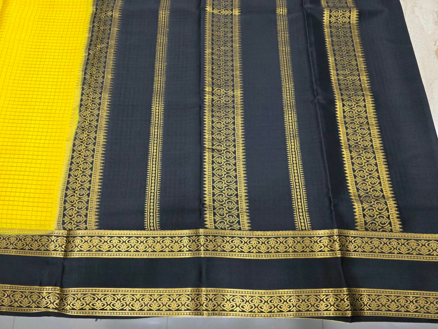 PURE MYSORE CREPE SILK SAREES WITH CHEX WITH BENTEX BORDER