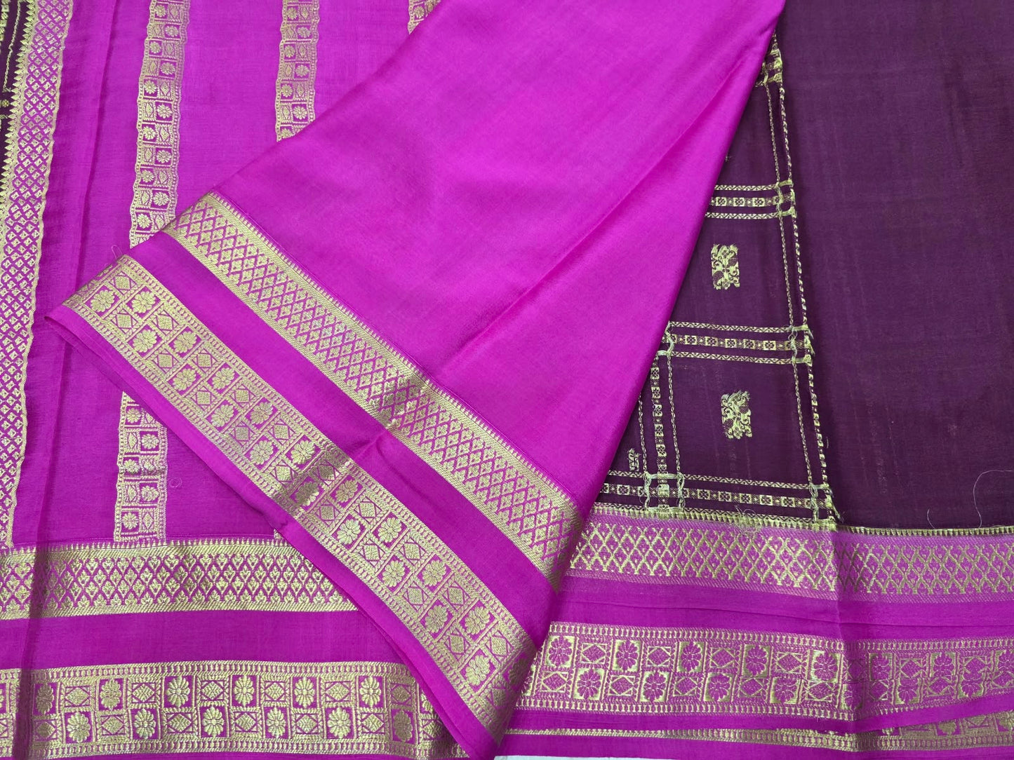 PURE MYSORE CREPE SILK SAREES WITH BIG CHEX WITH BENTEX BORDER