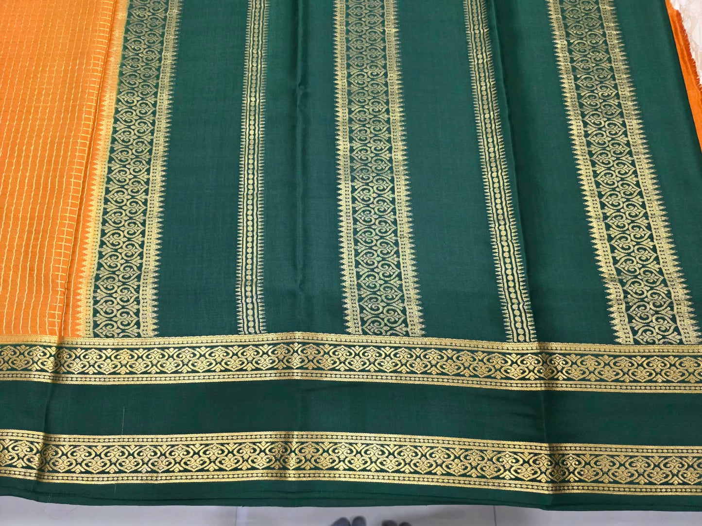 PURE MYSORE CREPE SILK SAREES WITH CHEX WITH BENTEX BORDER