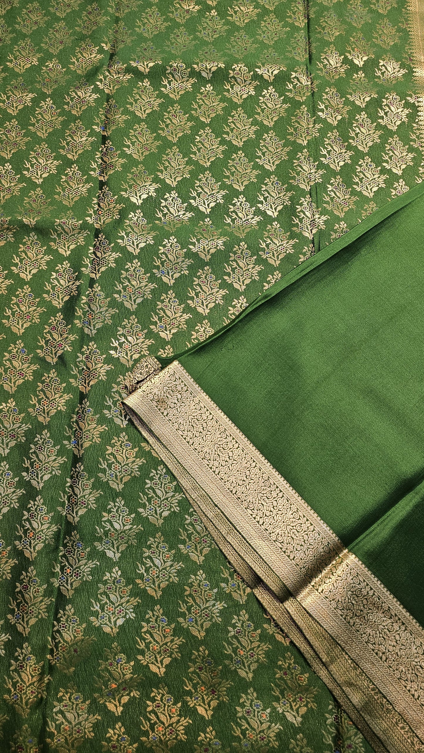 Mysore crepe silk saree with KSIC Finish in leaf green in allover zari buttas pattern