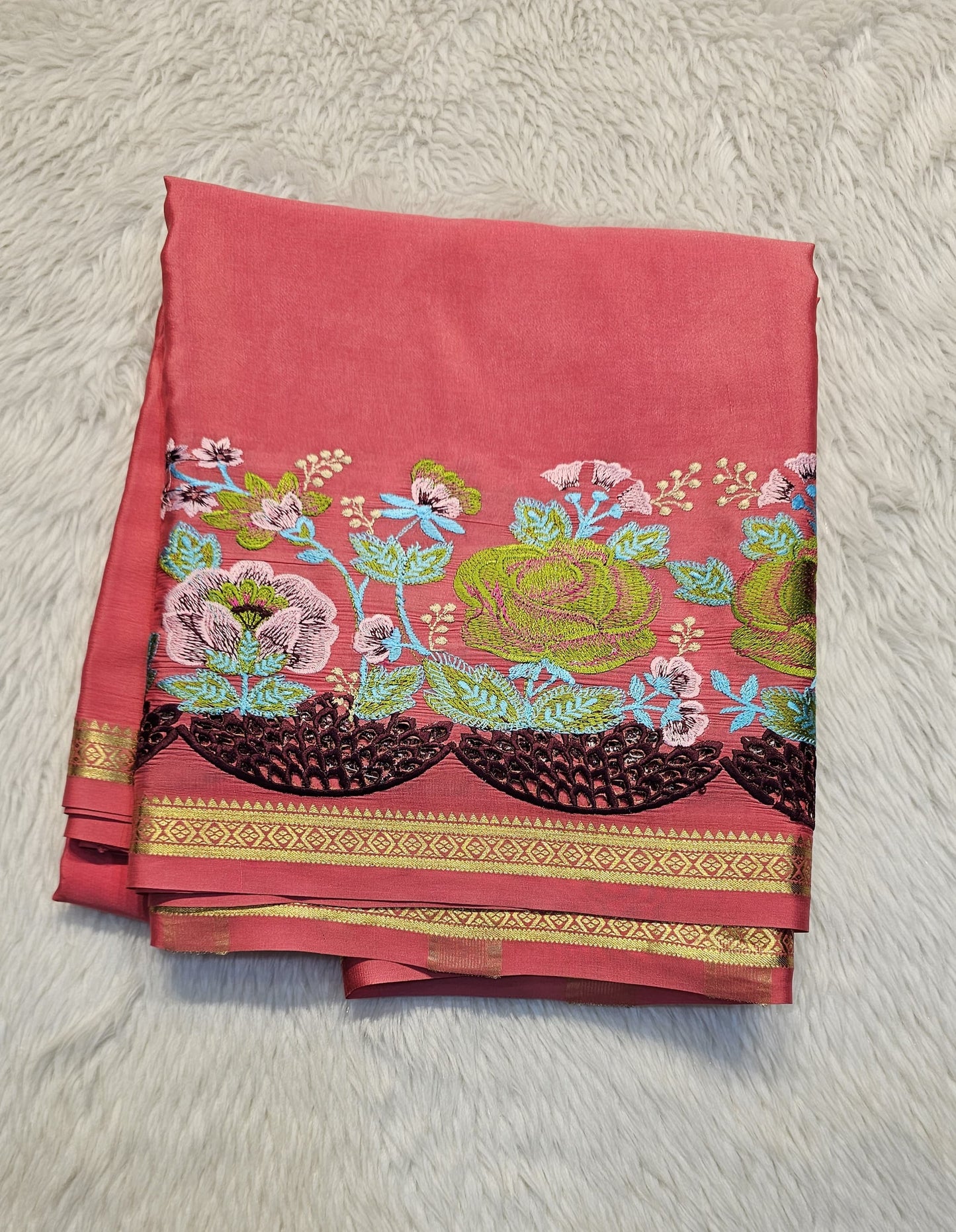 Mysore crepe silk saree with KSIC Finish in pink self in one side cutwork pattern