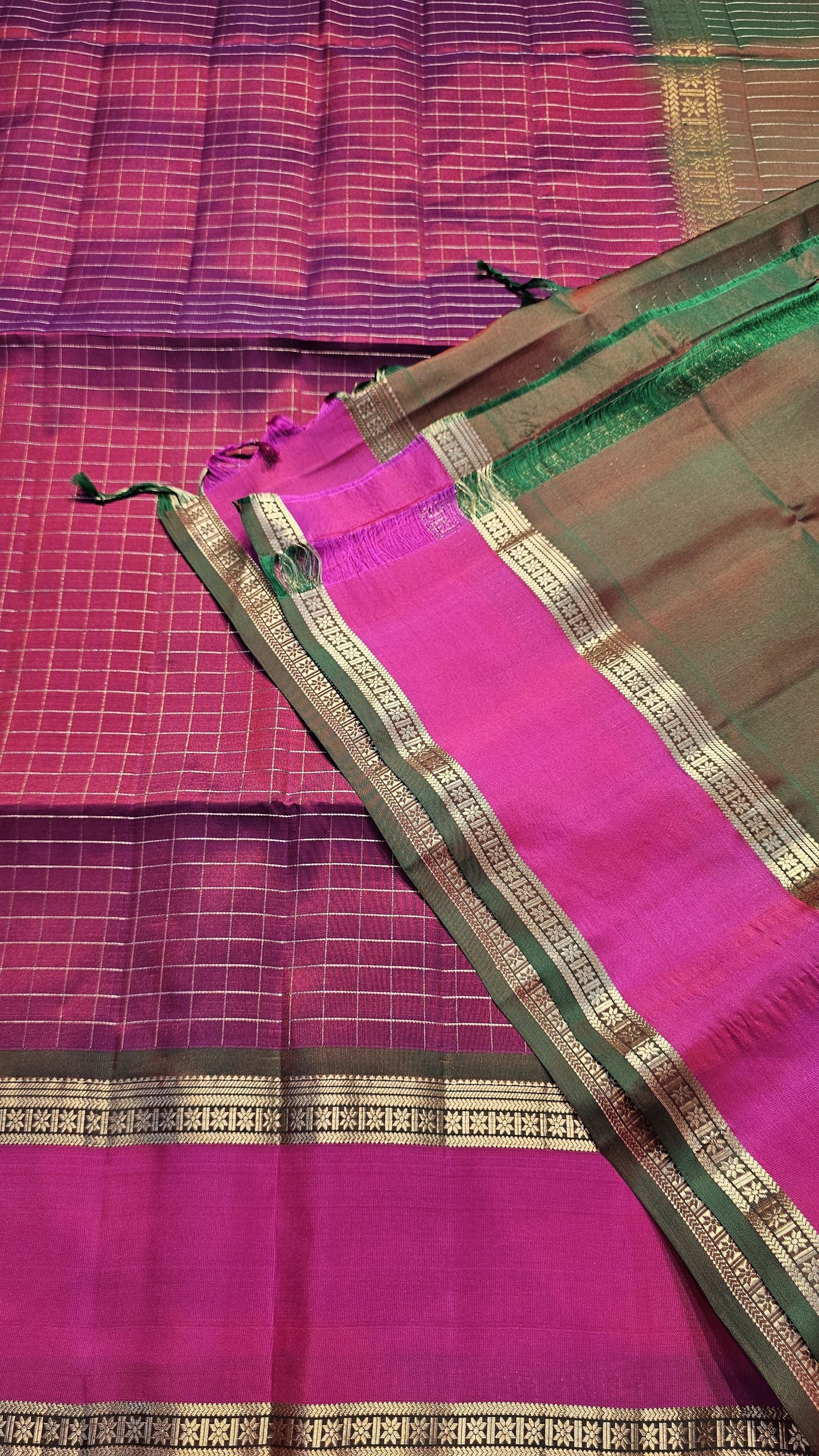 handloom kanchi soft silk saree inchilly red with green in bentex border