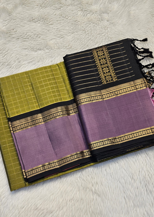 handloom kanchi soft silk sarees in mehendi green with black in bentex border