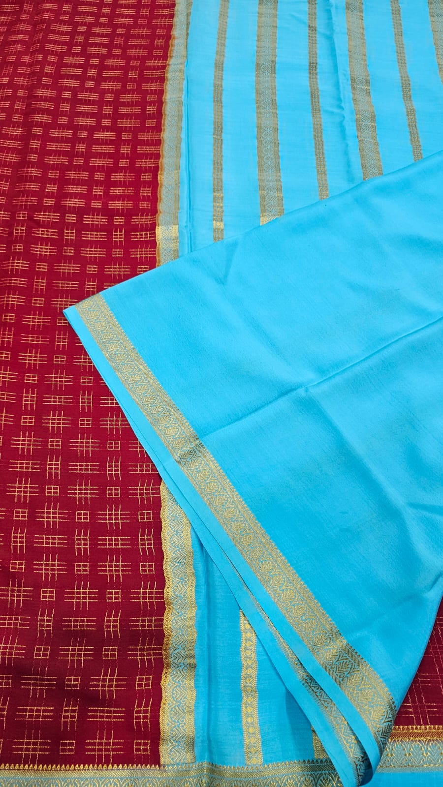 Mysore silk saree KSIC Finish in chilly red with ananda blue