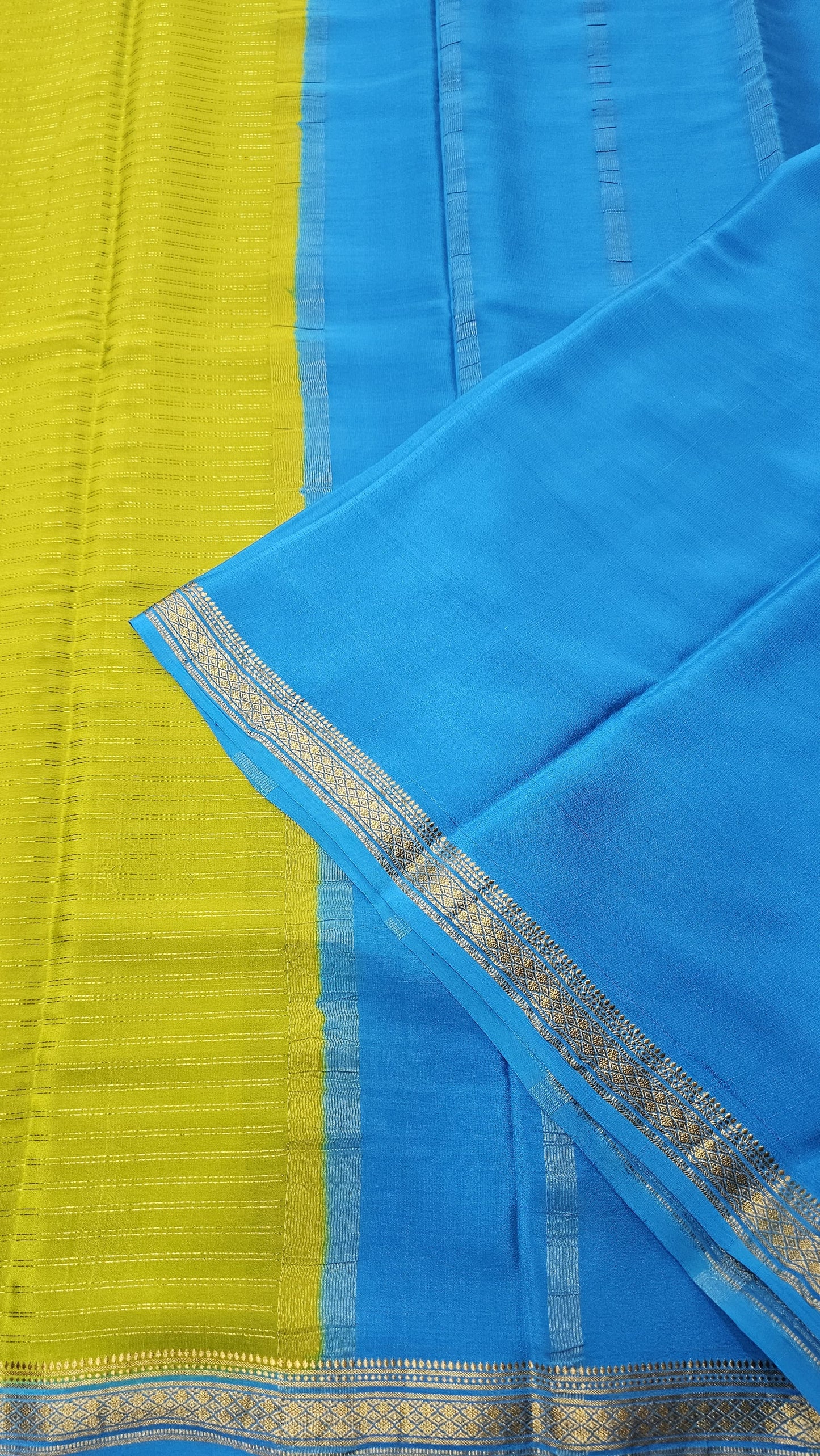 Mysore silk saree KSIC Finish in mehendi green with ananda blue stripe pattern