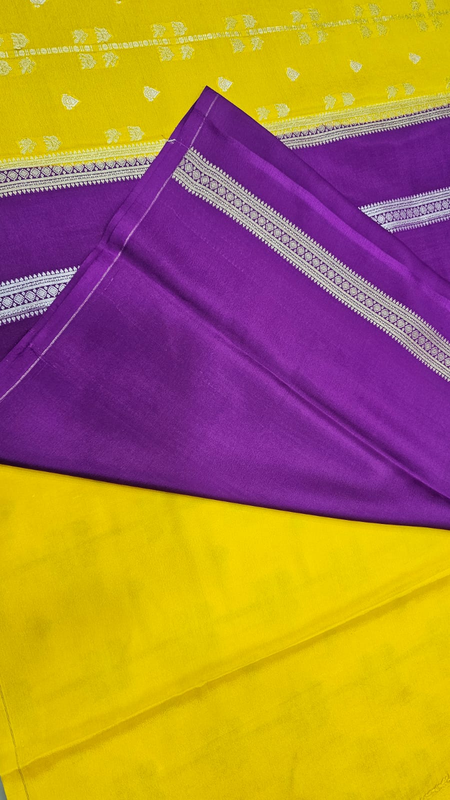 PURE MYSORE CREPE SILK SAREES WITH BORDERLESS SAARE